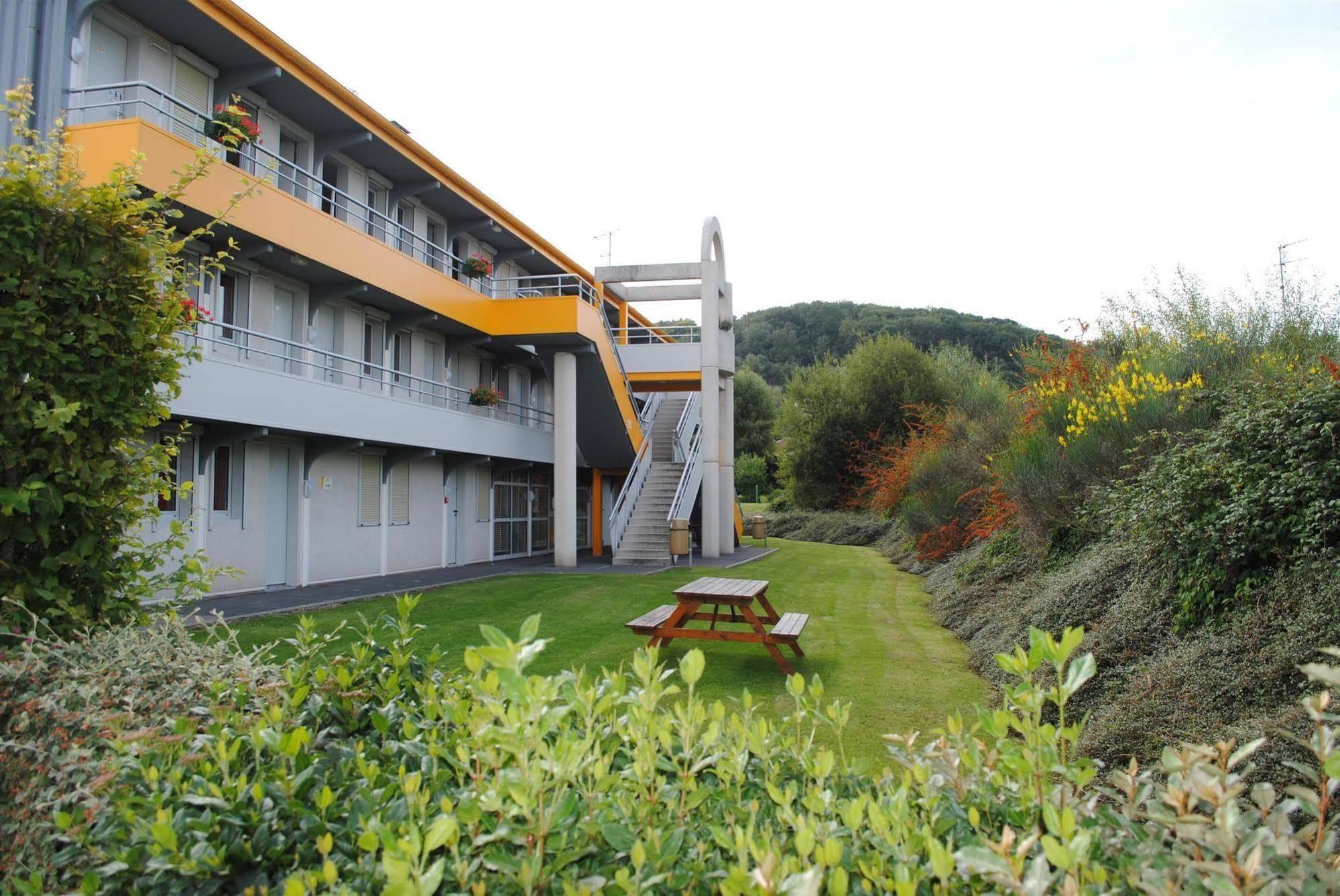 Premiere Classe Honfleur La Riviere-Saint-Sauveur Exterior photo
